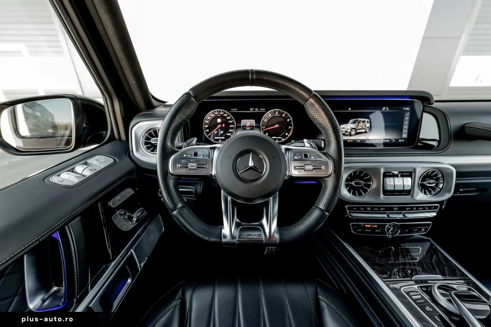 MERCEDES-BENZ G 63 AMG G Station Manufaktur V8