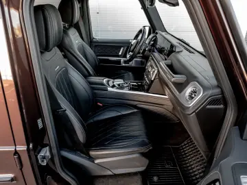 MERCEDES-BENZ G 63 AMG G Station Manufaktur V8