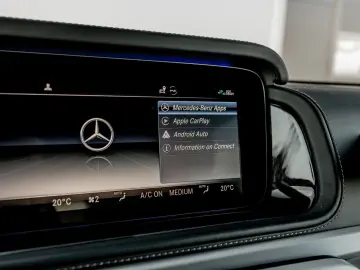 MERCEDES-BENZ G 63 AMG G Station Manufaktur V8
