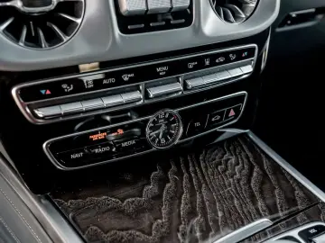 MERCEDES-BENZ G 63 AMG G Station Manufaktur V8