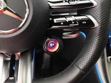 MERCEDES-BENZ C 43 AMG 4M  PANO CARBON 360 Headup