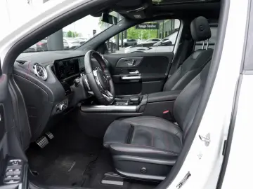 MERCEDES-BENZ EQA 250 AMG Night Panorama Memory Easy-P 360