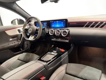 MERCEDES-BENZ CLA 45 S AMG Shooting Brake Facelift