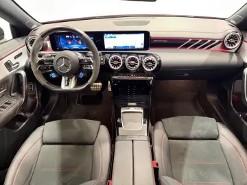 MERCEDES-BENZ CLA 45 S AMG Shooting Brake Facelift