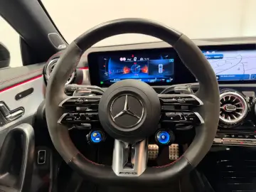 MERCEDES-BENZ CLA 45 S AMG Shooting Brake Facelift