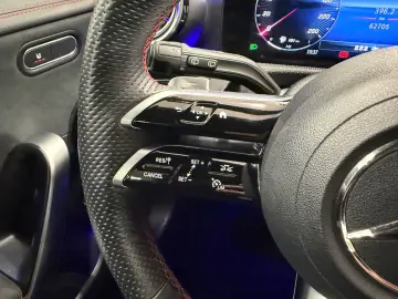 MERCEDES-BENZ CLA 250 Shooting Brake AMG-LINE PANO  360
