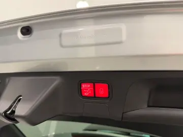 MERCEDES-BENZ CLA 250 Shooting Brake AMG-LINE PANO  360