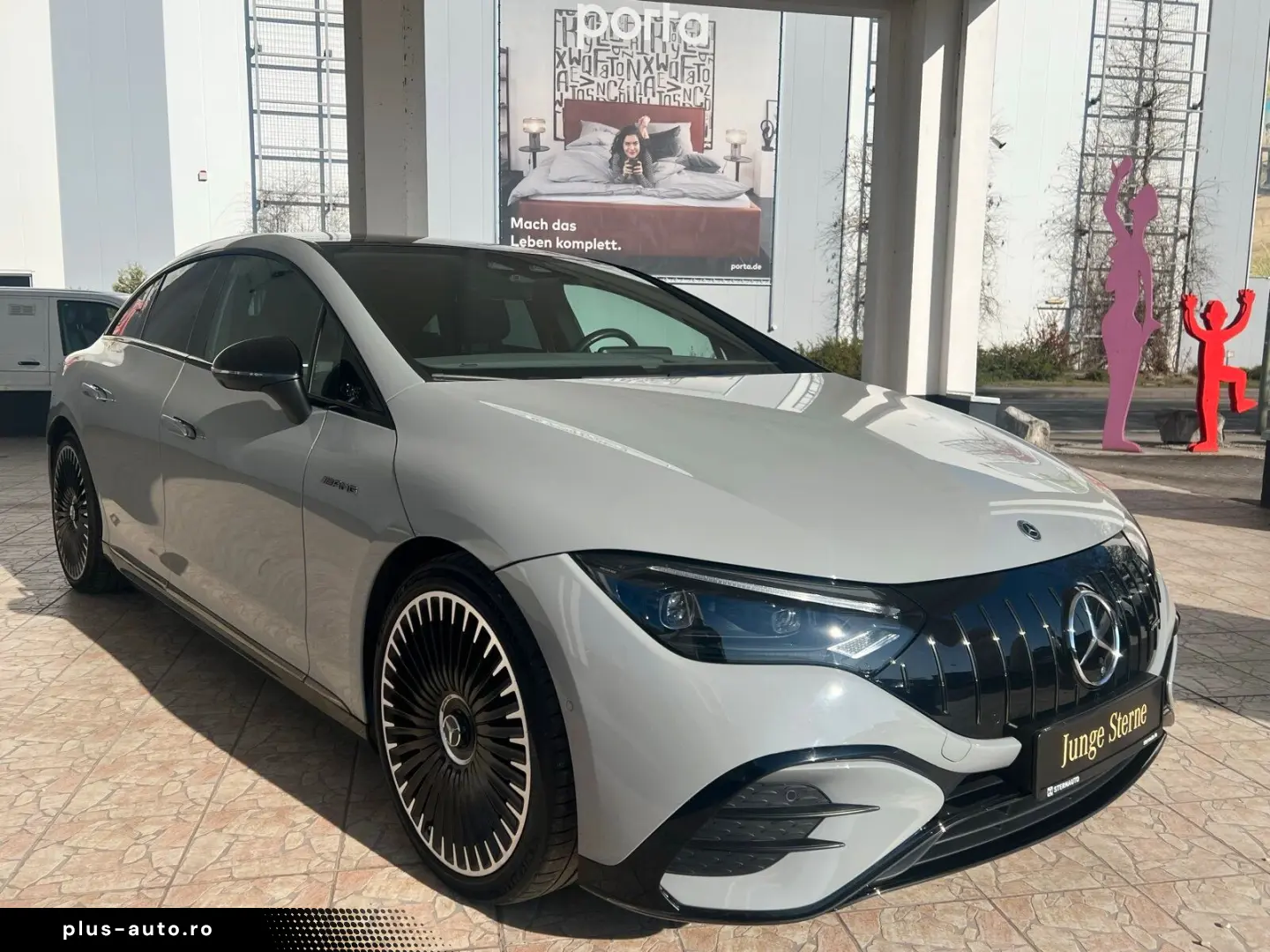 MERCEDES-BENZ EQE 43 AMG 4M Pano-Dach Distronic Memory