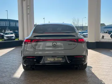 MERCEDES-BENZ EQE 43 AMG 4M Pano-Dach Distronic Memory