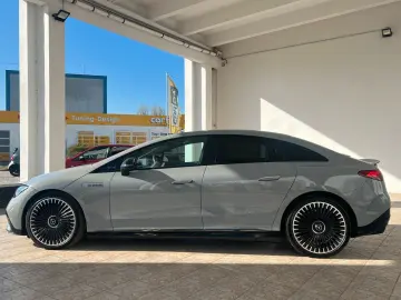 MERCEDES-BENZ EQE 43 AMG 4M Pano-Dach Distronic Memory