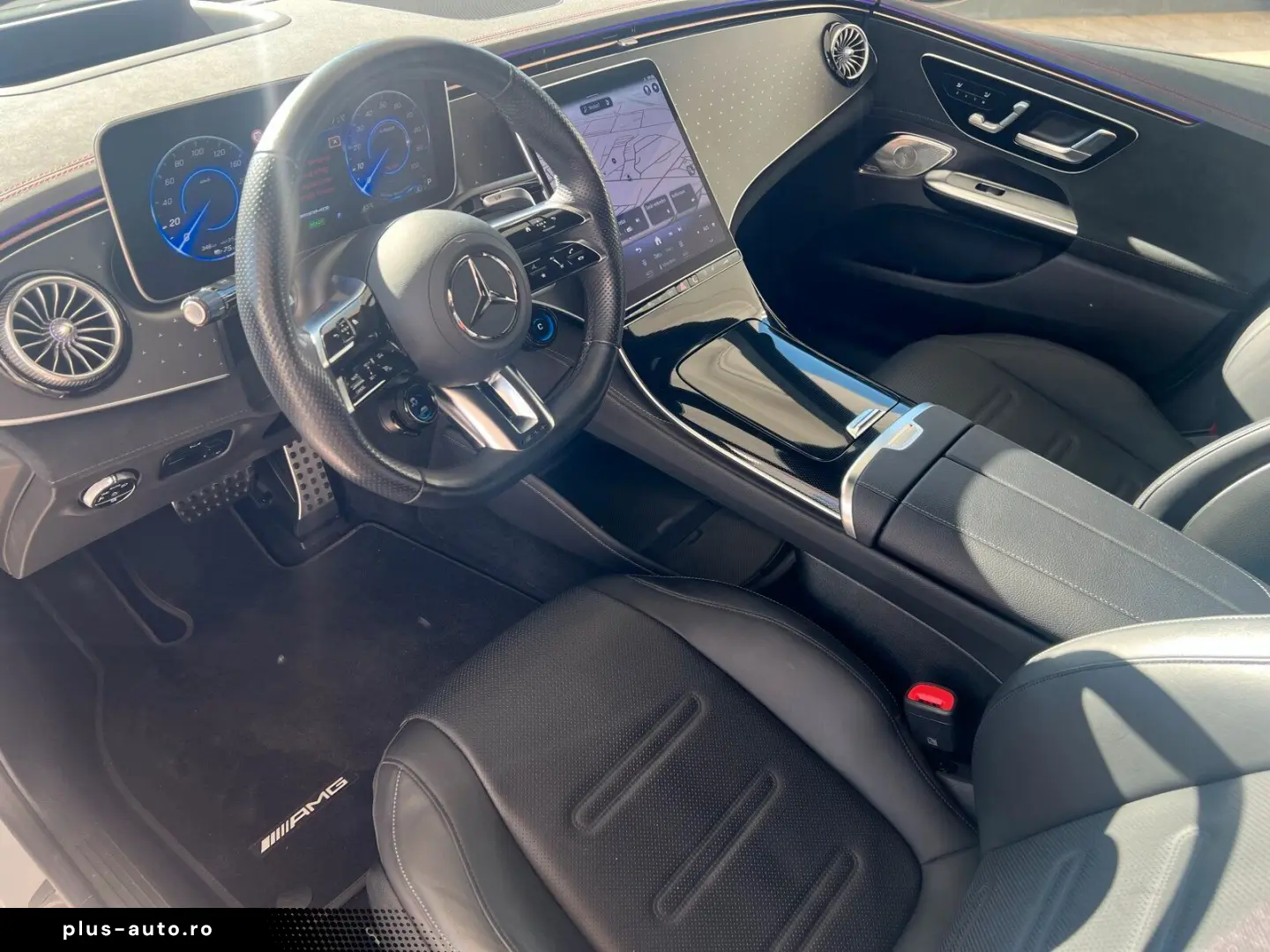 MERCEDES-BENZ EQE 43 AMG 4M Pano-Dach Distronic Memory