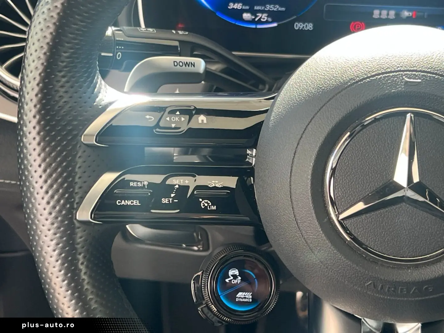 MERCEDES-BENZ EQE 43 AMG 4M Pano-Dach Distronic Memory