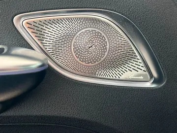 MERCEDES-BENZ EQE 43 AMG 4M Pano-Dach Distronic Memory