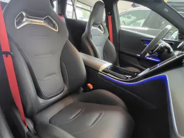 MERCEDES-BENZ C 63 S AMG T 4Matic  E Performance