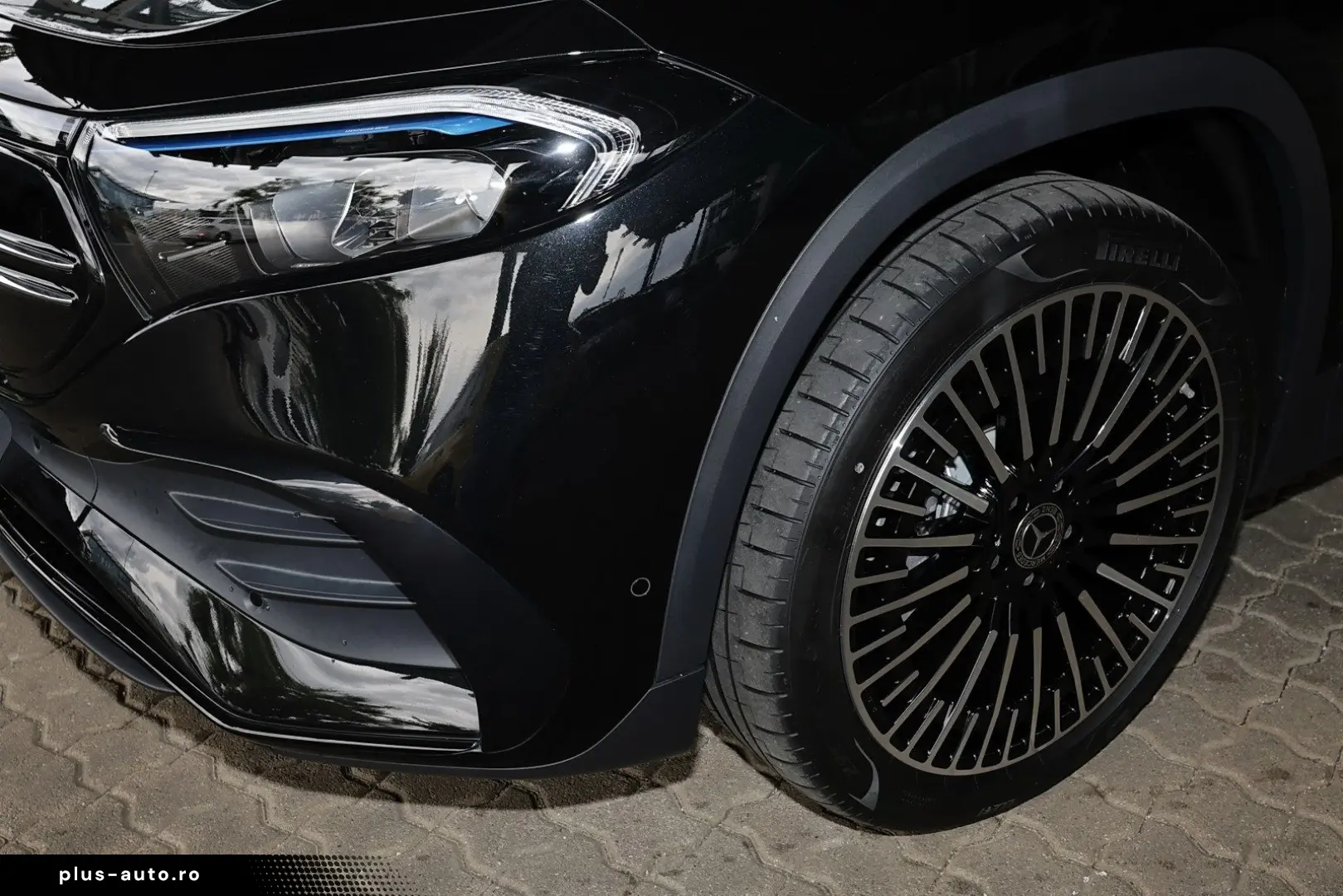 MERCEDES-BENZ EQA 250 AMG PANO DISTRO 360  KEYLESS NIGHT 20