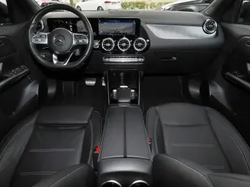 MERCEDES-BENZ EQA 250 AMG PANO DISTRO 360  KEYLESS NIGHT 20