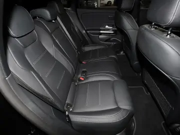 MERCEDES-BENZ EQA 250 AMG PANO DISTRO 360  KEYLESS NIGHT 20