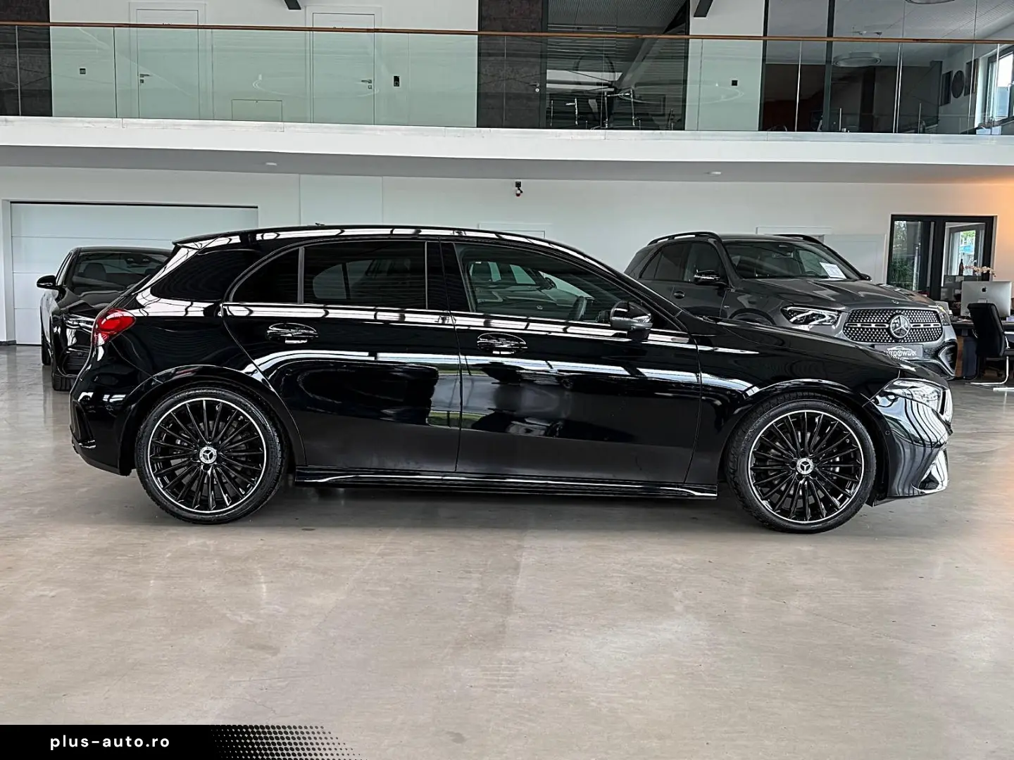 MERCEDES-BENZ A 200 AMG 360  Distronik Nightpaket Tot-Spur