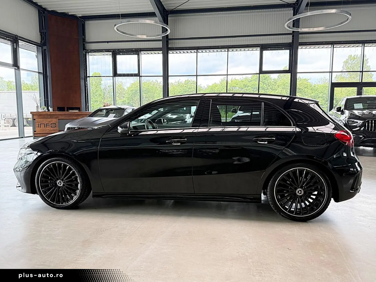 MERCEDES-BENZ A 200 AMG 360  Distronik Nightpaket Tot-Spur