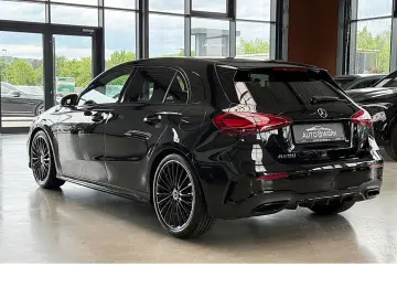 MERCEDES-BENZ A 200 AMG 360  Distronik Nightpaket Tot-Spur