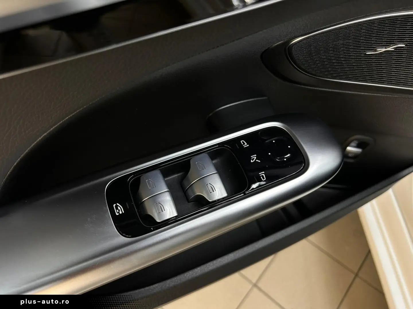 MERCEDES-BENZ C 300 d 9G NIGHT WIDE LEDER KAM LED ACC