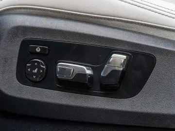 BMW X6 40d M SPORT.DR.ASS.SOFTC.SKY.H K.LED.360 .AHK