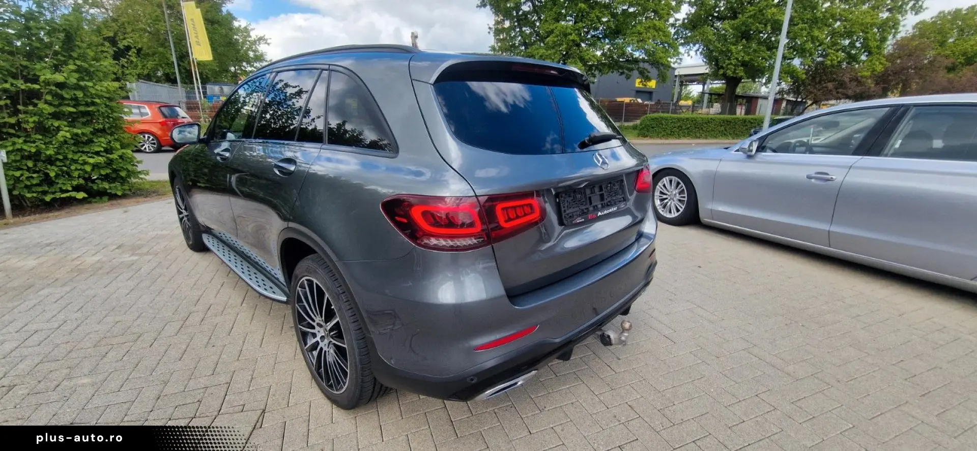 MERCEDES-BENZ GLC 300 d 4MATIC 9G-TRONIC AMG Line Pano AHK