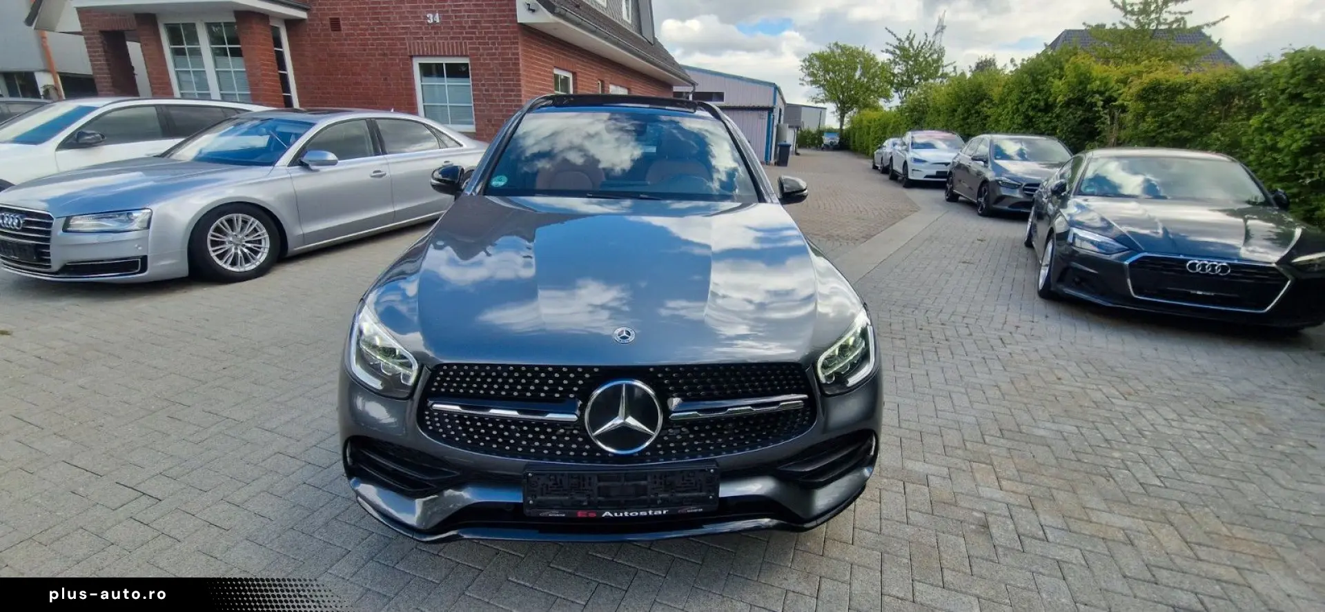 MERCEDES-BENZ GLC 300 d 4MATIC 9G-TRONIC AMG Line Pano AHK