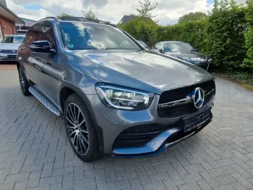 MERCEDES-BENZ GLC 300 d 4MATIC 9G-TRONIC AMG Line Pano AHK