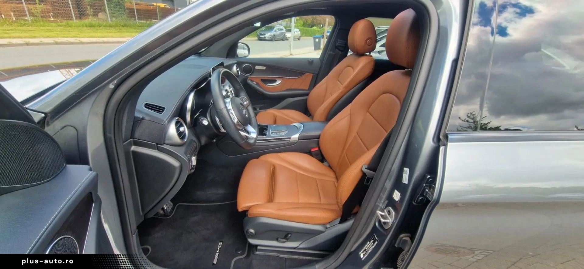 MERCEDES-BENZ GLC 300 d 4MATIC 9G-TRONIC AMG Line Pano AHK