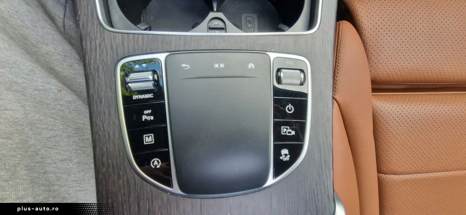 MERCEDES-BENZ GLC 300 d 4MATIC 9G-TRONIC AMG Line Pano AHK