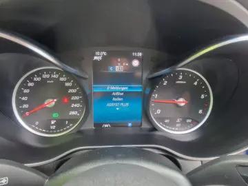 MERCEDES-BENZ GLC 300 d 4MATIC 9G-TRONIC AMG Line Pano AHK