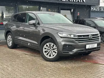VW Touareg 3.0 TDI 4M R-CAM LED VIRTUAL ACC