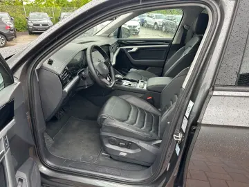 VW Touareg 3.0 TDI 4M R-CAM LED VIRTUAL ACC