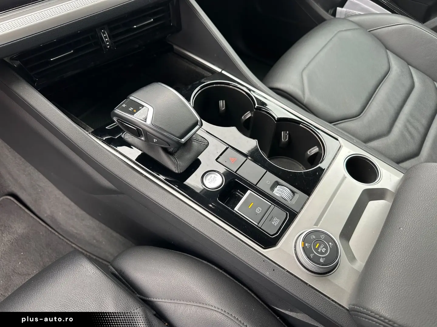 VW Touareg 3.0 TDI 4M R-CAM LED VIRTUAL ACC