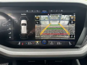 VW Touareg 3.0 TDI 4M R-CAM LED VIRTUAL ACC