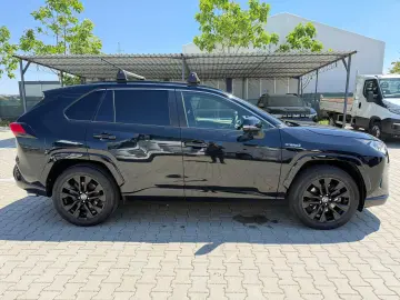 Toyota RAV 4 2.5 Hybrid