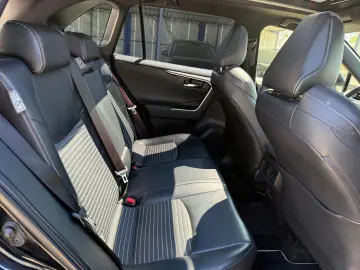 Toyota RAV 4 2.5 Hybrid