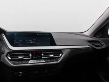BMW 218 Gran Coupé HUD H K Komfort Sport Leder
