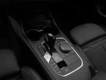 BMW 218 Gran Coupé HUD H K Komfort Sport Leder