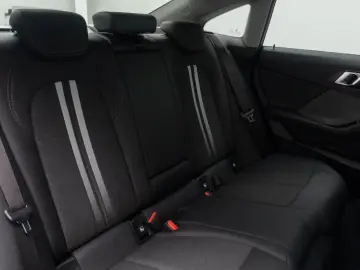 BMW 218 Gran Coupé HUD H K Komfort Sport Leder