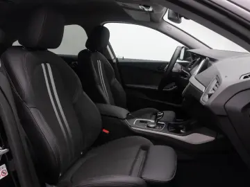 BMW 218 Gran Coupé HUD H K Komfort Sport Leder