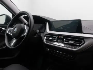 BMW 218 Gran Coupé HUD H K Komfort Sport Leder