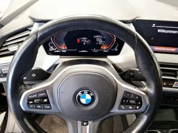 BMW 218d Gran Coupé Harman K LiveCockpitProf