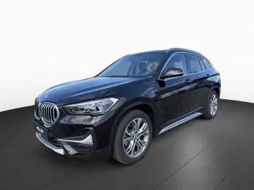 BMW X1 XDRIVE25e xLine Kam Pano Navi 18  LED