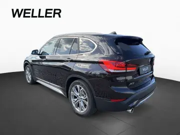 BMW X1 XDRIVE25e xLine Kam Pano Navi 18  LED