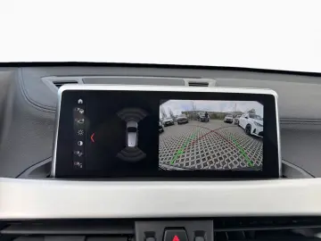 BMW X1 XDRIVE25e xLine Kam Pano Navi 18  LED