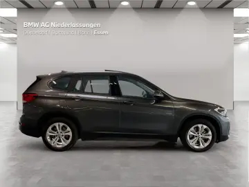 BMW X1 xDrive25e Navi Parkassist Pano HiFi LED