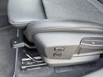 BMW X1 xDrive25e Sport Line LED Navi