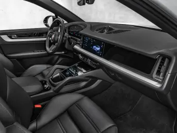 PORSCHE Cayenne Coupe 3 0 Luft Pano Stand